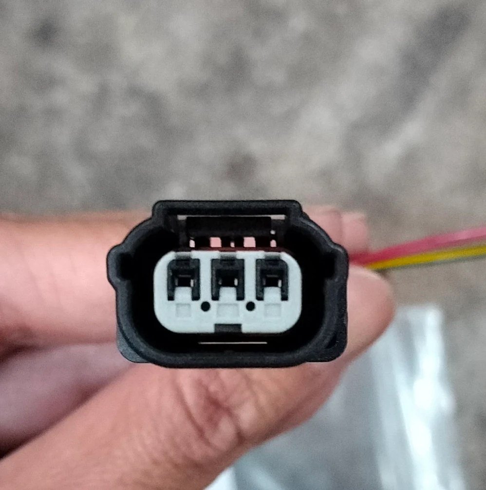 [SPA] - ปลั๊กคอยล์ 3สาย ปลั๊กเล็ก HONDA CITY 09, JAZZ 09, CIVIC 06, ACCORD 08 (เขี้ยวบน)