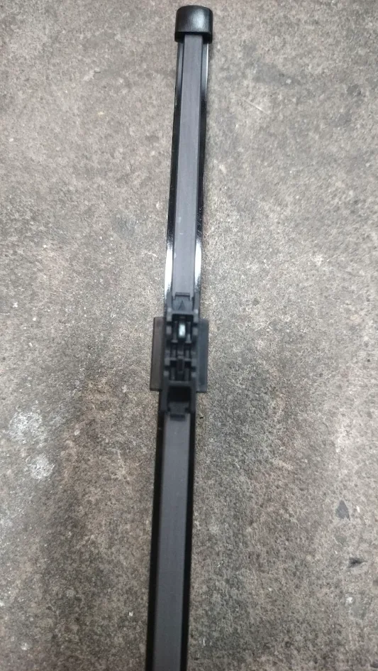 [VALEO] - ใบปัดน้ำฝนหลัง 9" Multi Clip CITROEN | MERCEDES-BENZ | RENAULT | SEAT | VOLKSWAGEN | MINO COOPER (HR24)
