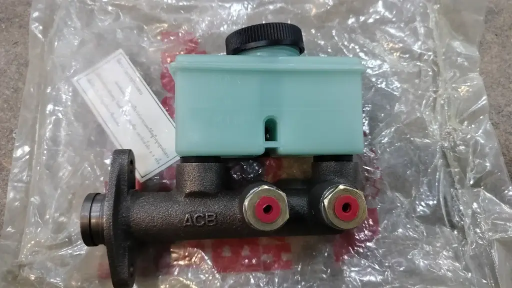 [ACB] - แม่ปั๊มเบรค 3/4" MAZDA B2200