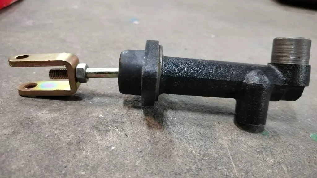 [ASCO] - แม่ปั๊มคลัทช์บน 5/8" ISUZU BUDDY