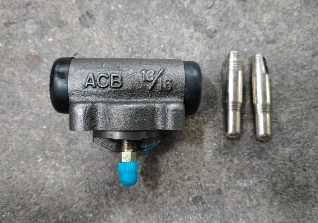 [ACB] - กระบอกเบรค RR 13/16" มีไล่ลม ISUZU KBD