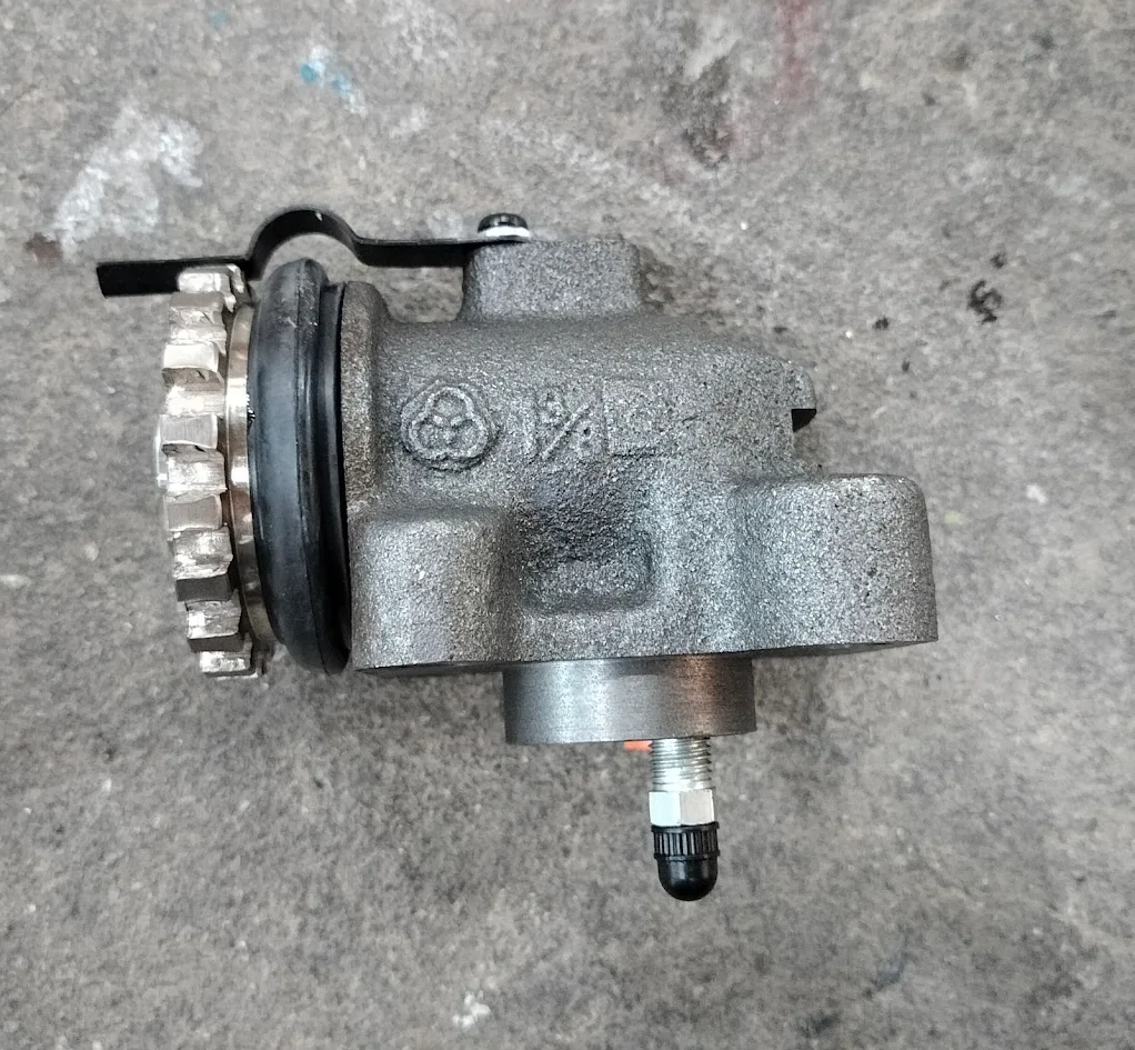 [SANYCO] - กระบอกเบรค FL 1-3/8" มีไล่ลม MITSUBISHI FN527
