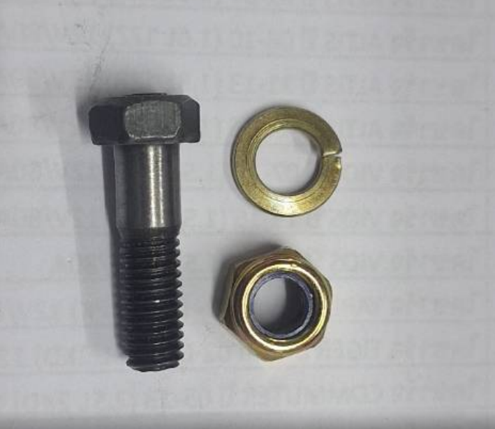 [A] - สกรูเพลากลาง 8x27m NISSAN หัวล็อค เจียร์เงา