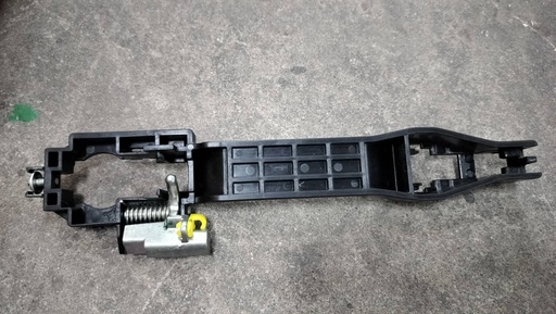 [5716A034] [แท้] - ฐานมือเปิดหน้า RH MITSUBISHI TRITON 05