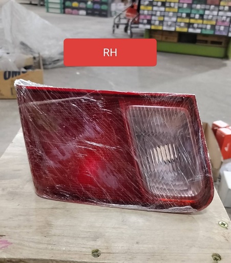 [แท้/2] - เสื้อทับทิมท้าย RH HONDA CIVIC 01-03