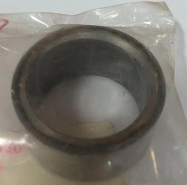 [18201-H8464] [SAK] - ปลอกอัดลูกปืนล้อหลัง NISSAN B110