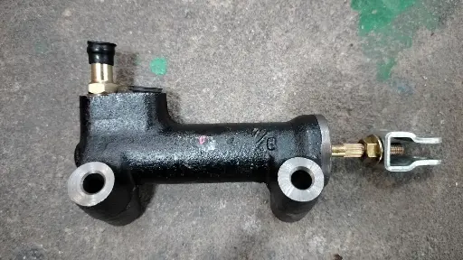 [M-3015] [BENECO] - แม่ปั๊มคลัทช์บน 7/8" MITSUBISHI CANTER FE449