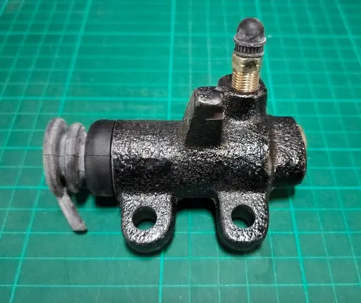 [T-4032] [BENECO] - แม่ปั๊มคลัทช์ล่าง 3/4" TOYOTA COLLOLA 4058 
