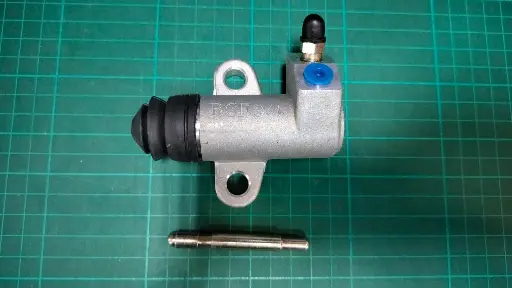 [PRT-20268] [BGF] - แม่ปั๊มคลัทช์ล่าง 3/4" NISSAN STANZA T11 