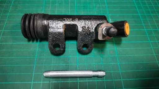 [T-4066] [BOC] - แม่ปั๊มคลัทช์ล่าง 3/4" TOYOTA COMMUTER KDH200