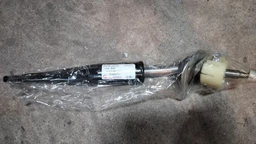 [2IS04-00032] [VAT] - ด้ามคันเกียร์ ISUZU D-MAX 03-11 (4JA1)