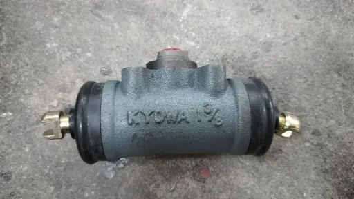 [47550-1180(KYOWA)] [KYOWA] - กระบอกเบรคหลัง RR 1-3/8" ไม่มีไล่ลม HINO FB112