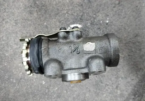 [M-1096] [BENECO] - กระบอกเบรค RRL 1-1/8" ไม่มีไล่ลม MITSUBISHI FE449