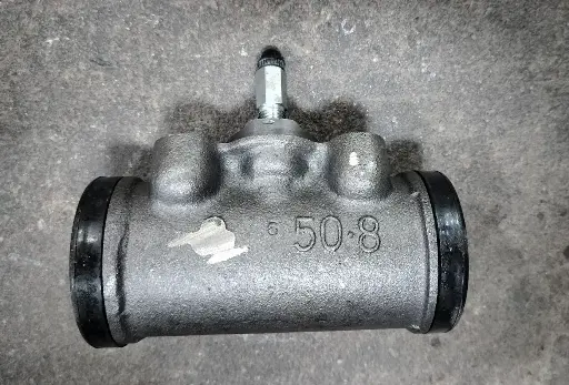 [M-1107B] [BENECO] - กระบอกเบรค มีไล่ลม MITSUBISHI FN527 (T) (50.8mm)