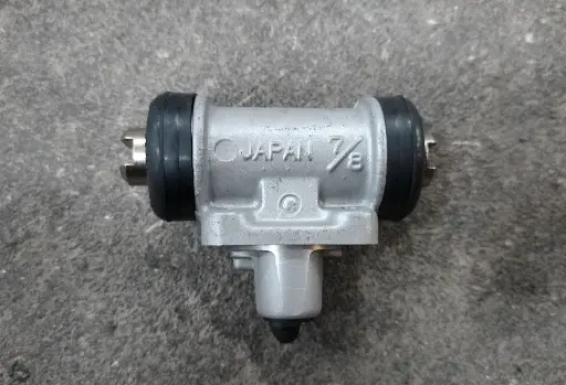 [44100-EB70A] [แท้] - กระบอกเบรคหลัง  7/8" NISSAN NAVARA D40 07-13 