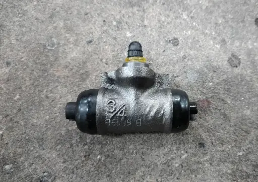[M-1153WB(BENECO)] [BENECO] - กระบอกเบรคหลัง MITSUBISHI CK2, CK5 (3/4") (มีไล่ลม)
