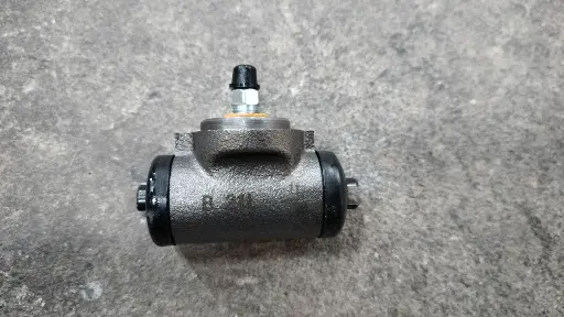 [M-1110]  [BOC] - กระบอกเบรคหลัง MITSUBISHI CHAMP 2, E12 (11/16") (มีไล่ลม)