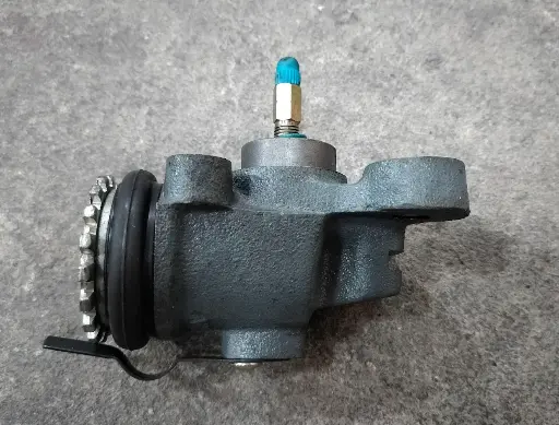 [47510-1620(KYOWA)] [KYOWA] - กระบอกเบรค FR 1-7/16" มีไล่ลม HINO FC2W