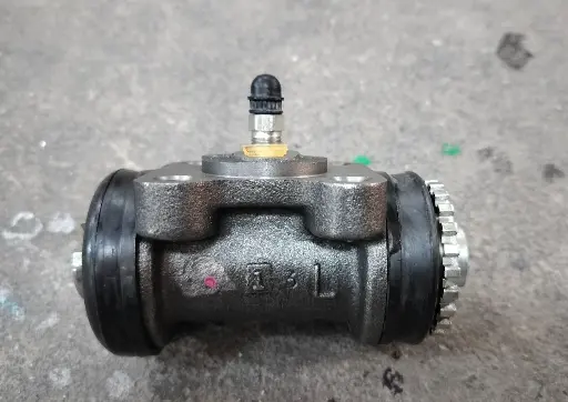 [T-1217] [BENECO] - กระบอกเบรค RLU 1" มีไล่ลม TOYOTA DYNA BU60 6ล้อ