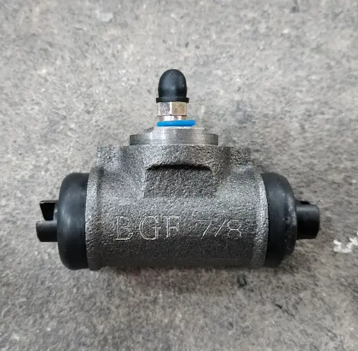 [PRT-20141(BGF)] [BGF] - กระบอกเบรค RR 7/8" มีไล่ลม MITSUBISHI PAJERO, STRADA 4WD