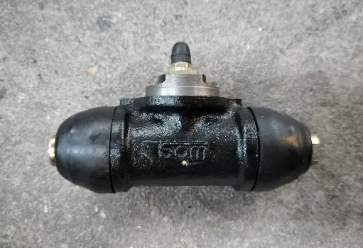 [2224-0060(SAM)] [SAM] -  กระบอกเบรคหลัง TOYOTA MTX RN105, LN106, TIGER 4WD (7/8") (มีไล่ลม)