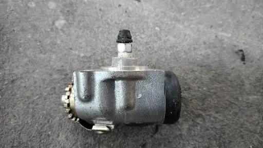 [47510-26030] [แท้] - กระบอกเบรค FRU 1-1/8" มีไล่ลม TOYOTA RN30