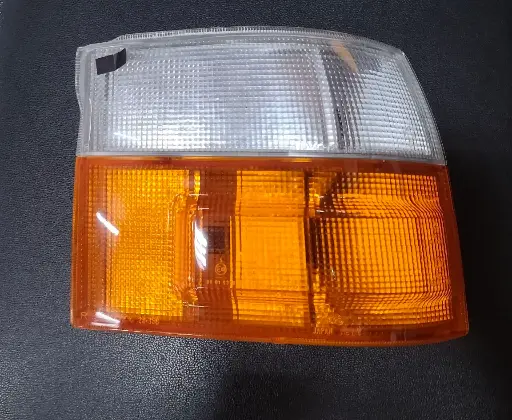 [81510-95J16] [แท้] - เสื้อไฟมุม RH TOYOTA LH112